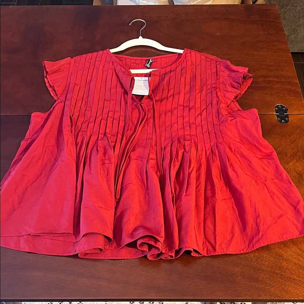 Women’s Red Pintuck Flutter Sleeve Blouse